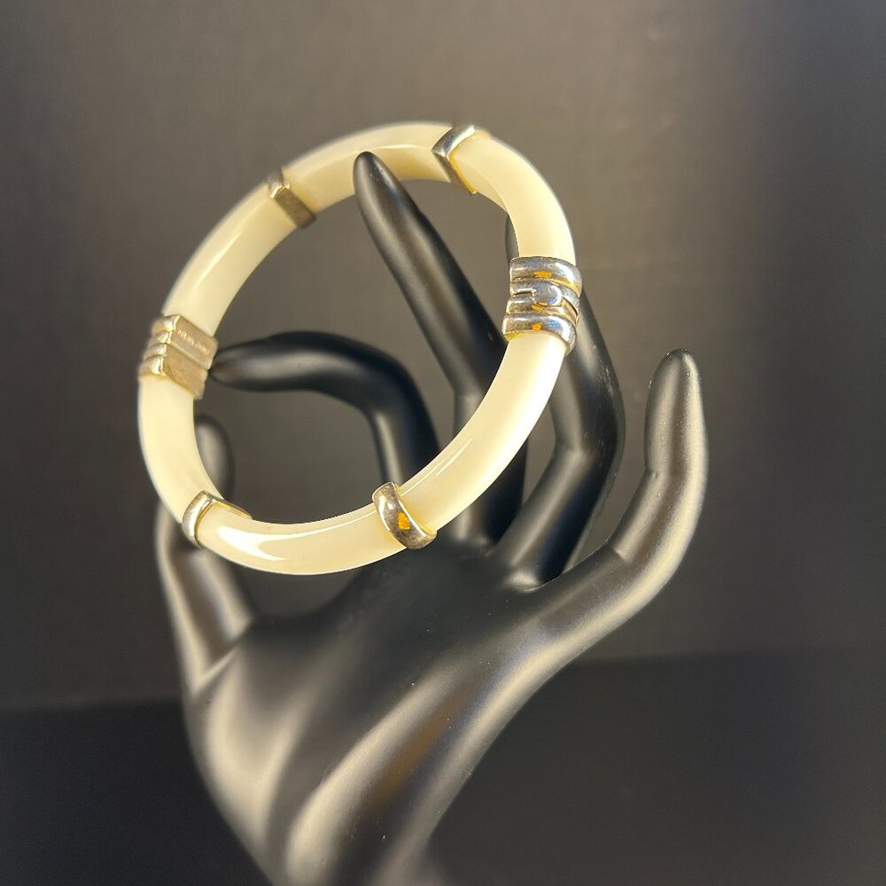 Stunning White Jade bracelet